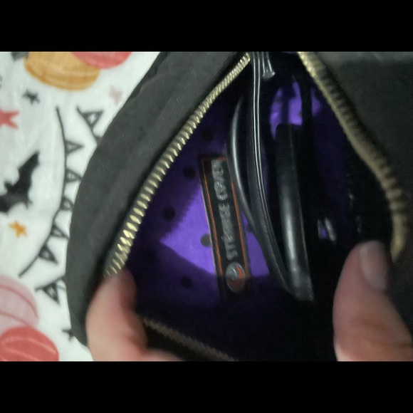 Strange Coven Handmade Bowtie Bag - Picture 2 of 7